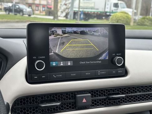 Certified 2023 Honda HR-V LX image 24