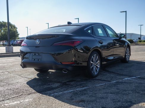 New 2025 Acura Integra image 3