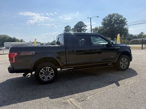 Used 2015 Ford F150 Lariat w/ Equipment Group 502A Luxury AWD/4WD image 15