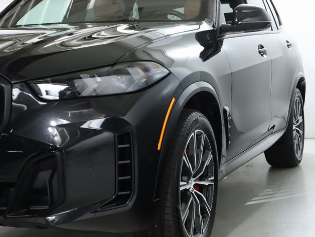 Used 2026 BMW X5 xDrive40i w/ M Sport Package AWD/4WD image 5
