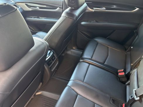 Used 2023 Cadillac XT5 Premium Luxury AWD/4WD image 13