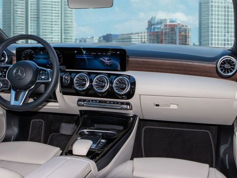 Used 2022 Mercedes-Benz A 220 A 220 image 19