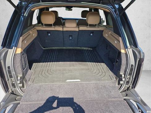 Certified 2024 Land Rover Range Rover SE AWD/4WD image 12