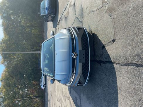 Used 2025 Volkswagen Jetta SE image 16