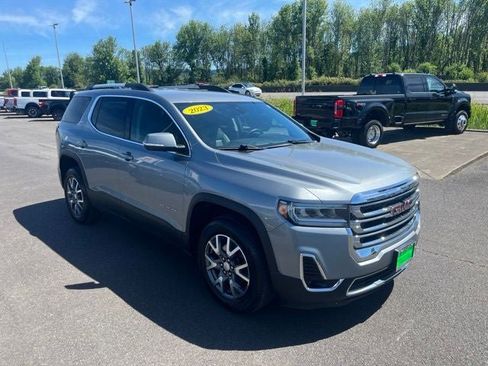 Used 2023 GMC Acadia SLT AWD/4WD image 4