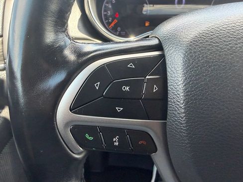 Used 2022 Jeep Grand Cherokee Limited AWD/4WD image 15