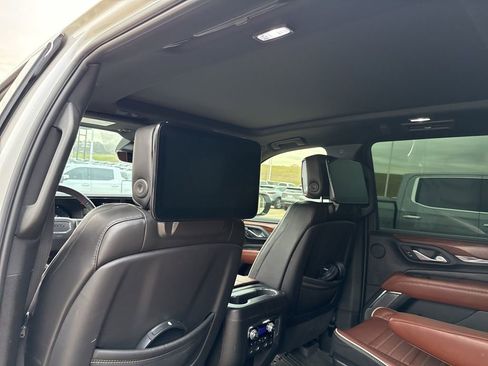 Used 2023 GMC Yukon XL Denali Ultimate image 10