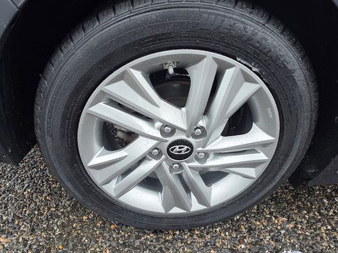 Used 2020 Hyundai Elantra Value Edition w/ Cargo Package (C1) image 24