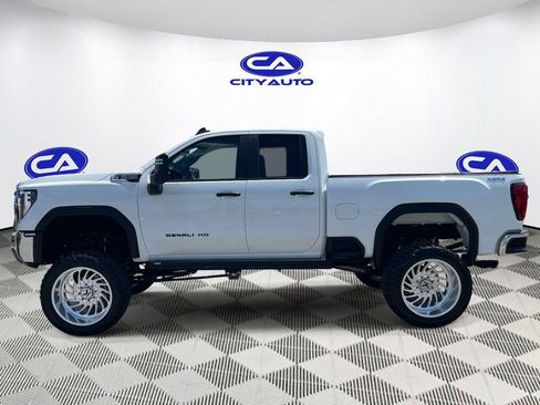 Used 2024 GMC Sierra 2500 Pro w/ 1SA Pro Safety Plus Package AWD/4WD image 7