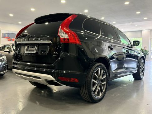 Used 2017 Volvo XC60 T6 Dynamic w/ Preferred Option Package AWD/4WD image 7