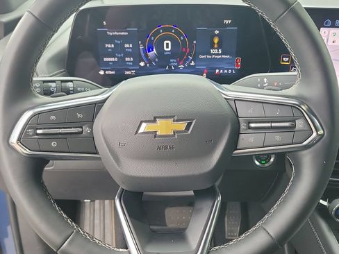 Used 2026 Chevrolet Traverse LT AWD/4WD image 27