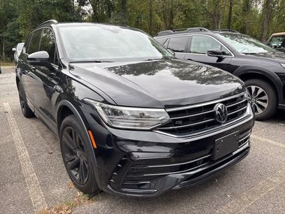 Certified 2023 Volkswagen Tiguan SE R-Line