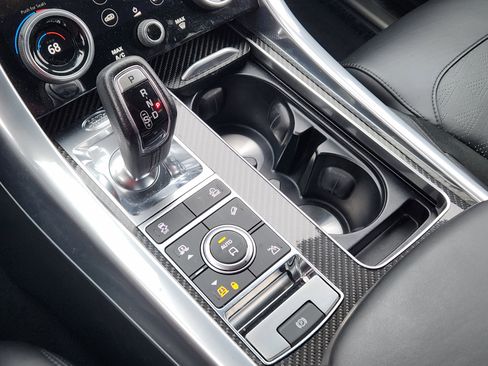 Used 2019 Land Rover Range Rover Sport SVR image 19