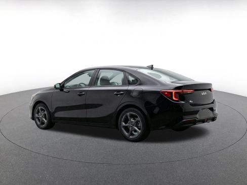 Used 2025 Kia K4 FWD image 7