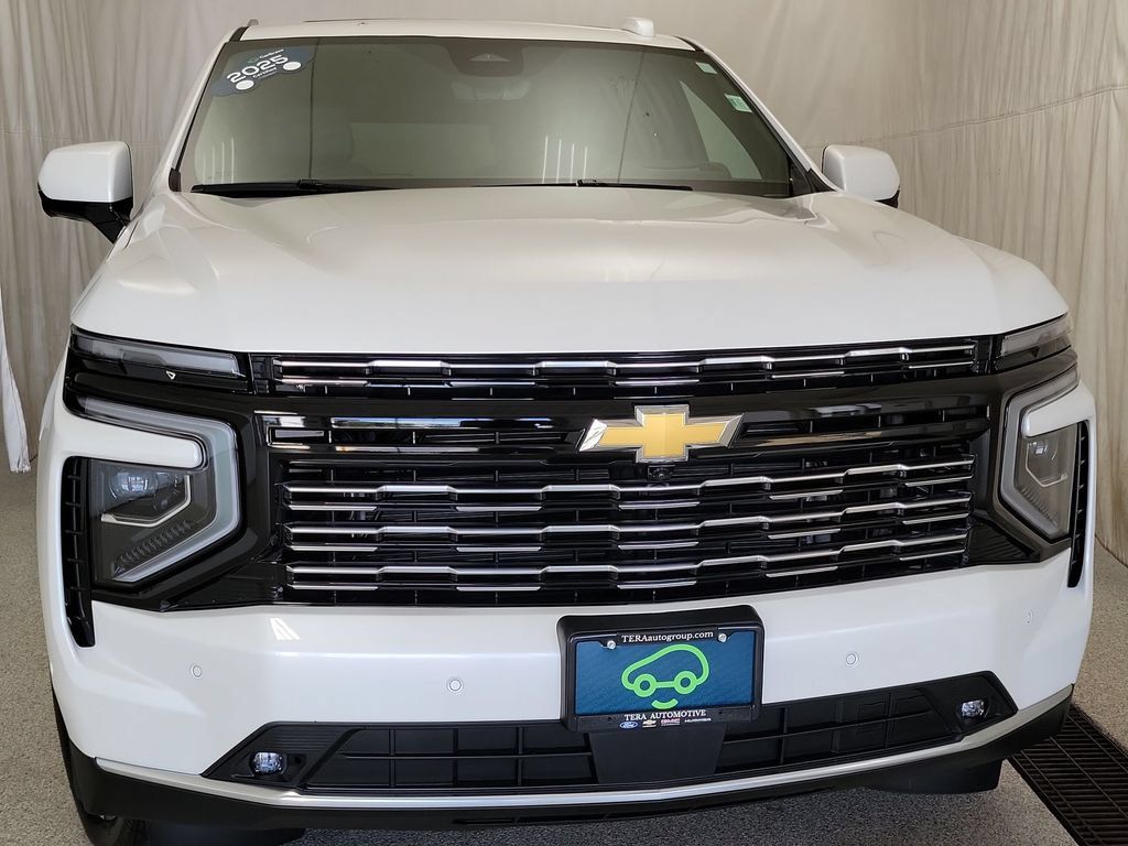Certified 2025 Chevrolet Tahoe High Country w/ Sun And Tow Package AWD/4WD image 3