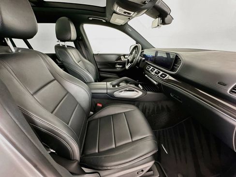 Certified 2020 Mercedes-Benz GLS 450 4MATIC image 32