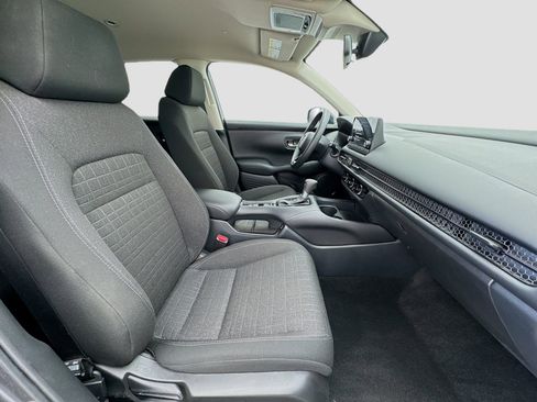 Used 2025 Honda HR-V LX image 18