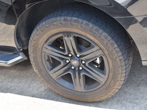 Used 2021 Ford Expedition Max XLT RWD image 10