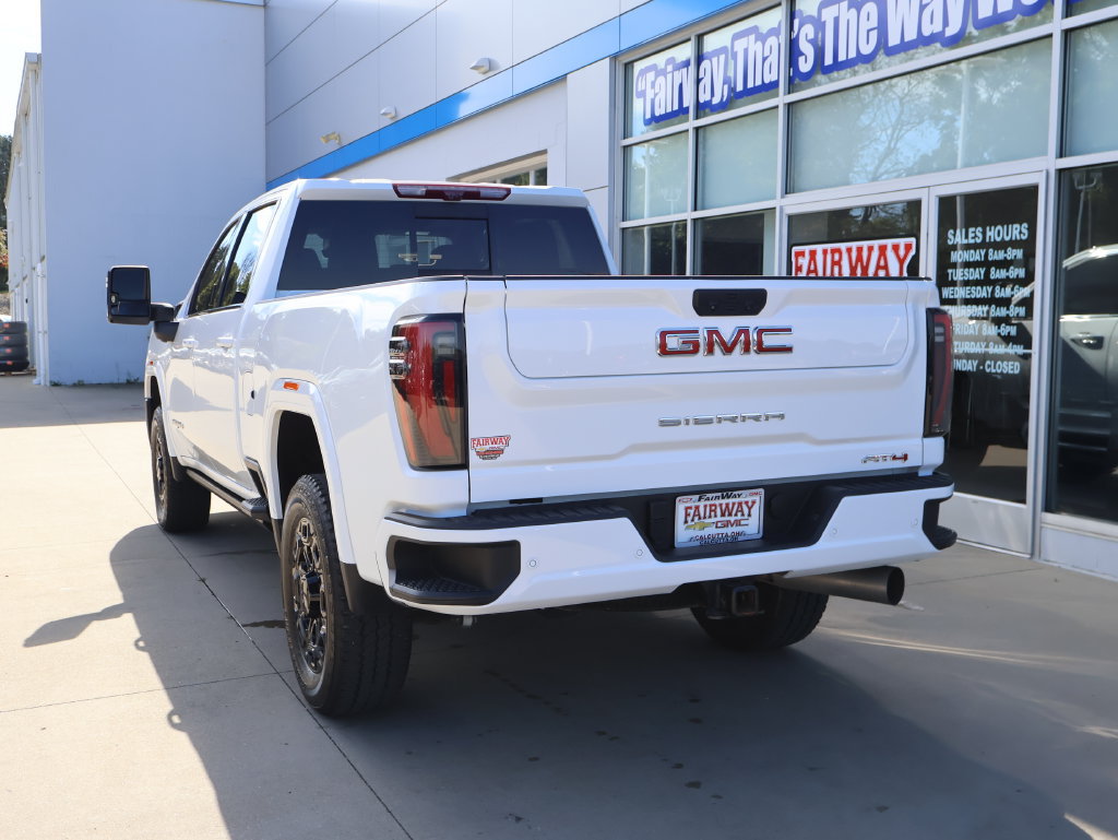 Used 2024 GMC Sierra 2500 AT4 w/ AT4 Premium Plus Package AWD/4WD image 8