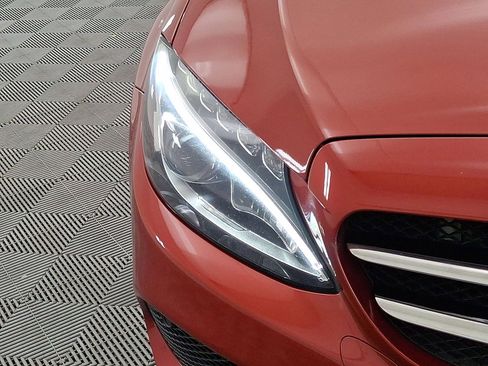 Used 2018 Mercedes-Benz C 300 4MATIC Sedan image 28