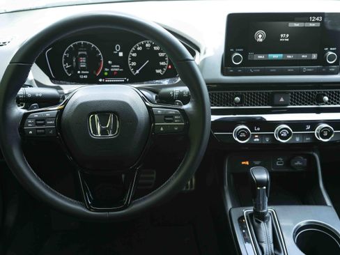 Used 2024 Honda Civic Sport image 19
