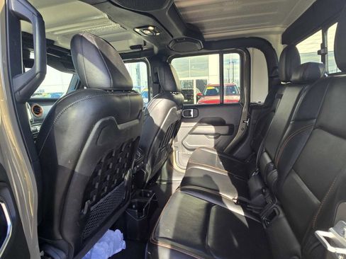 Used 2020 Jeep Gladiator Mojave image 12
