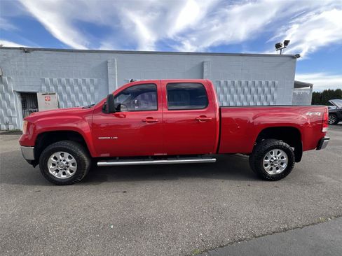 Used 2011 GMC Sierra 2500 SLE w/ SLE Preferred Package image 4