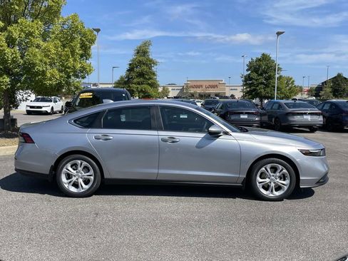 New 2025 Honda Accord LX image 2