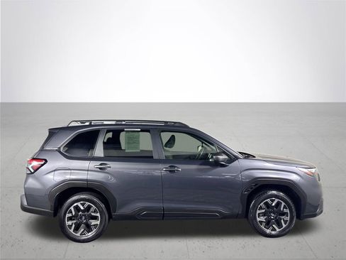 Certified 2025 Subaru Forester Premium image 6