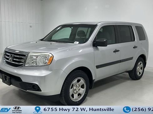 Used 2015 Honda Pilot LX image 1