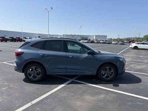 Used 2024 Ford Escape ST-Line w/ Tech Pack #1 FWD image 6