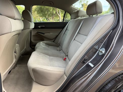 Used 2010 Honda Civic LX image 19