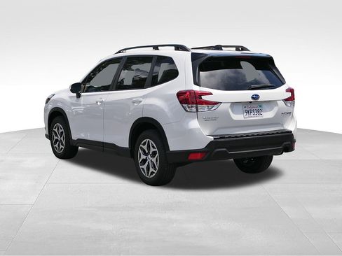 Used 2024 Subaru Forester Premium AWD/4WD image 34