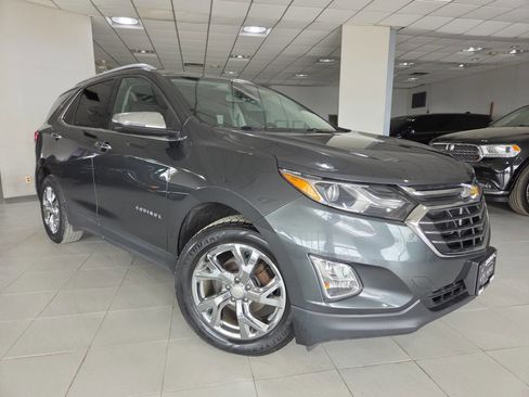 Used 2018 Chevrolet Equinox Premier FWD image 1