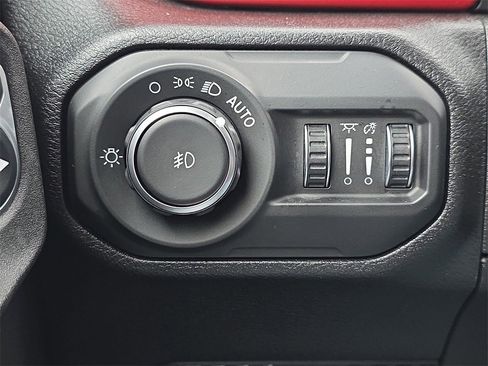 Used 2021 Jeep Wrangler Unlimited Rubicon w/ Uconnect 4C Nav & Sound Group image 29