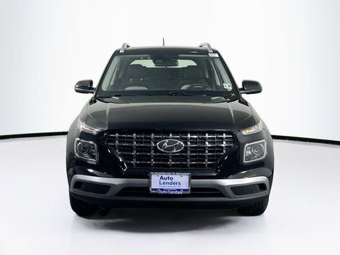 Used 2023 Hyundai Venue SEL w/ Cargo Package FWD image 2