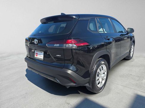 Used 2026 Toyota Corolla Cross L AWD/4WD image 3