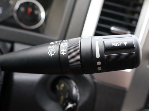 Used 2009 Jeep Grand Cherokee Laredo image 33