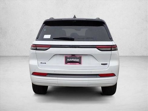 New 2026 Jeep Grand Cherokee Summit w/ Obsidian Package AWD/4WD image 3