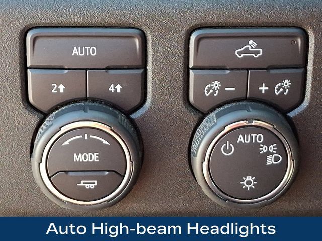 Used 2024 Chevrolet Silverado 1500 LT AWD/4WD image 9