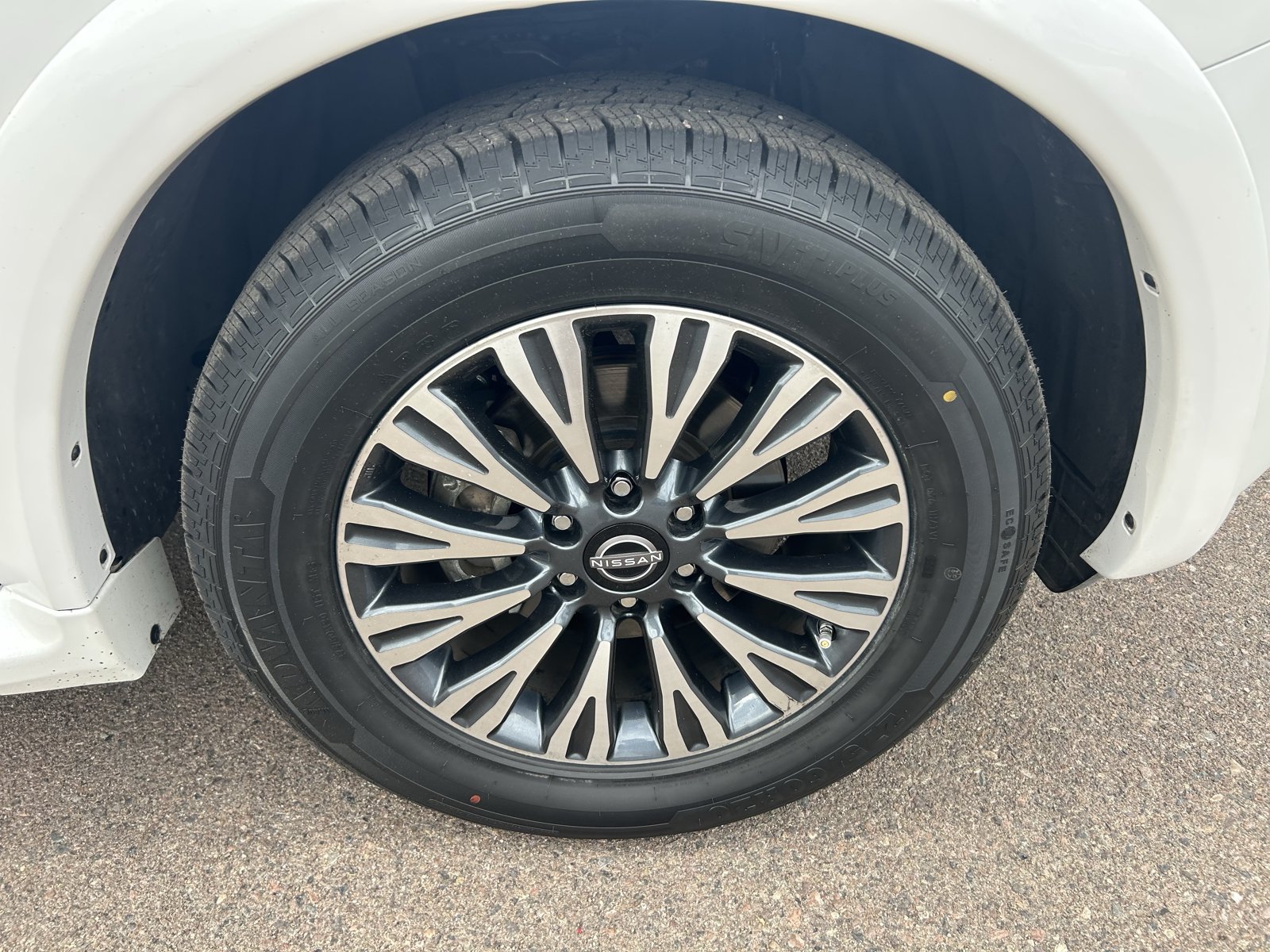 Used 2023 Nissan Armada SL w/ Midnight Edition Package RWD image 9