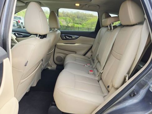 Used 2016 Nissan Rogue SL w/ SL Premium Package image 16