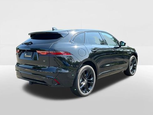 New 2026 Jaguar F-PACE R-Dynamic S image 4