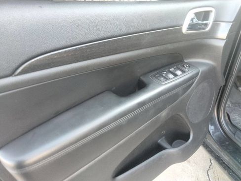 Used 2018 Jeep Grand Cherokee Altitude image 8