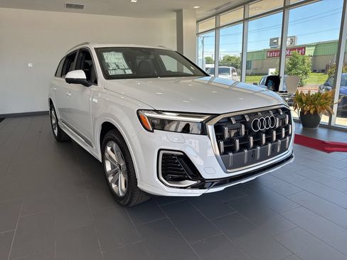 Used 2026 Audi Q7 2.0T Premium Plus AWD/4WD image 2