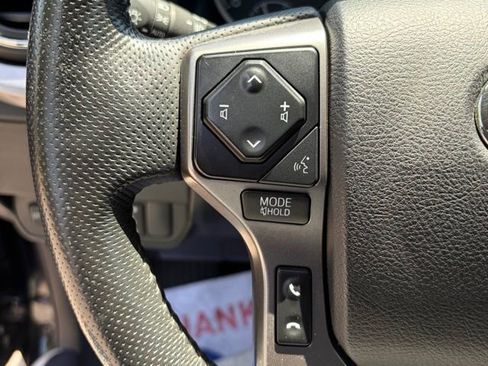 Used 2022 Toyota Tacoma Limited AWD/4WD image 17