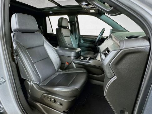 Certified 2024 Chevrolet Tahoe Z71 w/ Luxury Package image 28