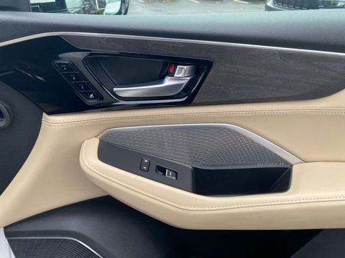 Used 2022 Acura MDX SH-AWD w/ Advance Package image 29