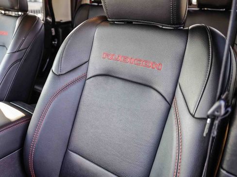 Used 2023 Jeep Gladiator Rubicon w/ LED Lighting Group image 30