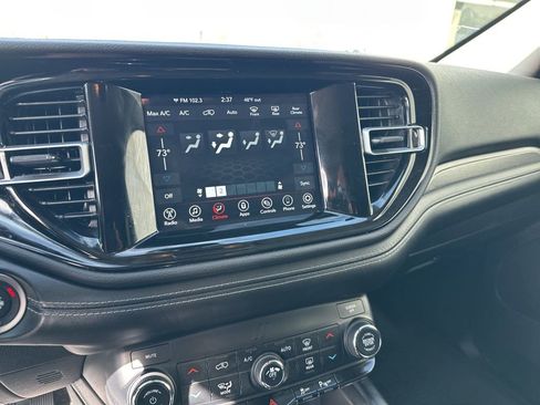 Used 2022 Dodge Durango SXT w/ Anodized Platinum Package image 16